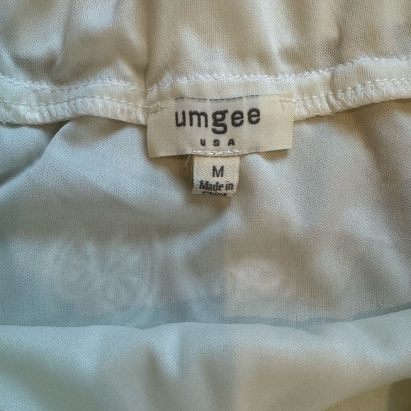 Umgee Cream Off-shoulder Lace Tunic Top - Picture 5 of 8